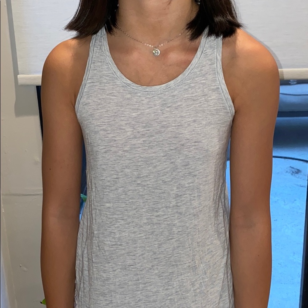 grey ivivva tank